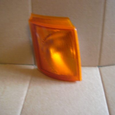 Ford Transit MK3 1986-1991 NEW Front Amber Indicator  RH