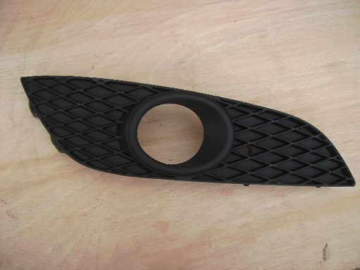 Vauxhall Astra MK5 2007-2009 New Front Bumper Fog Grille RH