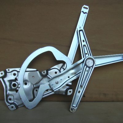 BMW E36 1991-1998 NEW Electric Front Window Regulator RH Saloon