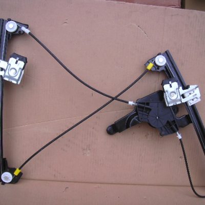 Octavia 1996-2005 NEW Front Electric Window Regulator RH