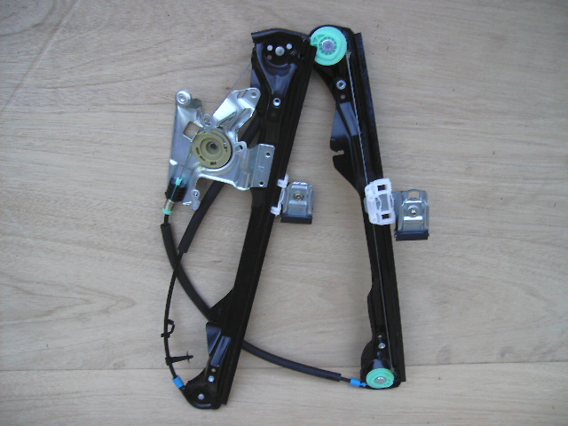 Ford Focus 1998-2001 5 Dr NEW Fr Elec Window Regulator RH 2Pin Ford Focus 1998-2001 5 Dr NEW Fr Elec Window Regulator RH 2Pin