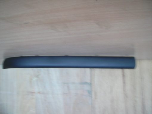 BMW E46 2001-2005 NEW Front Bumper Moulding Sal/Est- RH