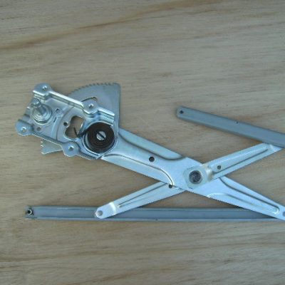 L200 2006-2015 NEW Front Manual Window Regulator RH