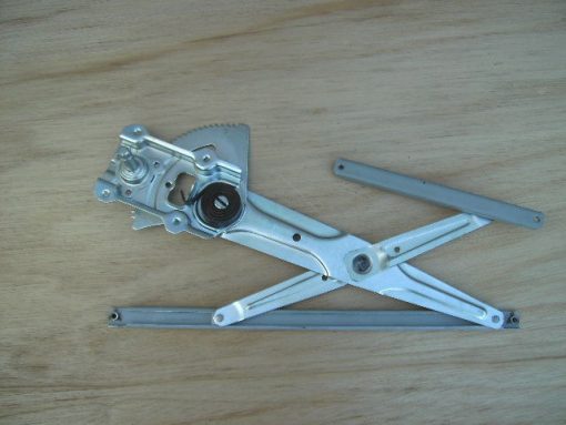 L200 2006-2015 NEW Front Manual Window Regulator RH
