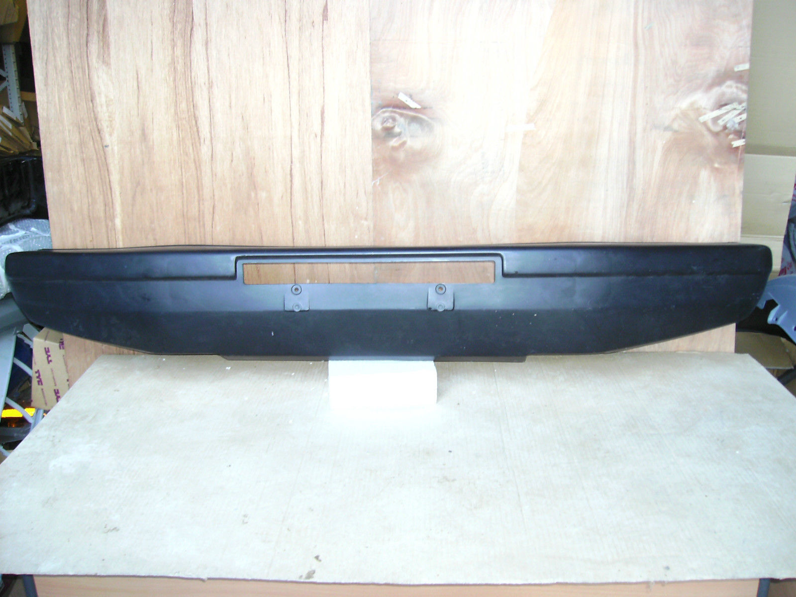 Mercedes 207-410 Bus NEW Front Bumper Mercedes 207-410 Bus NEW Front Bumper
