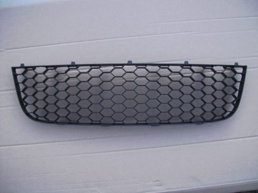 VW Golf MK5 2004-2008 New Front Bumper Centre Grille GTi
