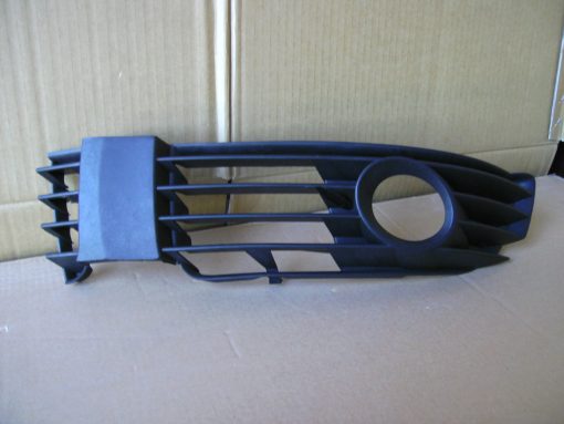 VW Passat 2001-2005 New Front Bumper Corner Grille Fog LH
