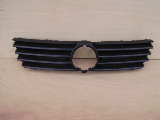 VW Polo 1999-2002 New Front Centre Top Grille pol5 190