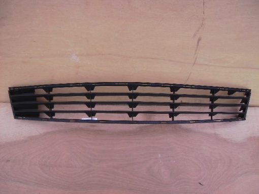 Renault Clio 2009-2013 NEW Front Bumper Lower Centre Grille 6198