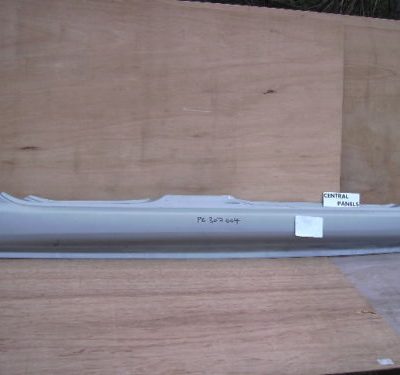 Peugeot 307 2002-2007 New Full Sill RH 4 Door 008t