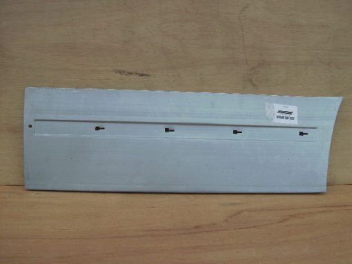 Mercedes Vito 1996-2003 NEW Front Door Outer Lower Repair RH 412