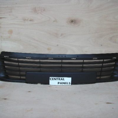 Renault Clio 2012-On NEW Front Bumper Lower Centre Grille 7198